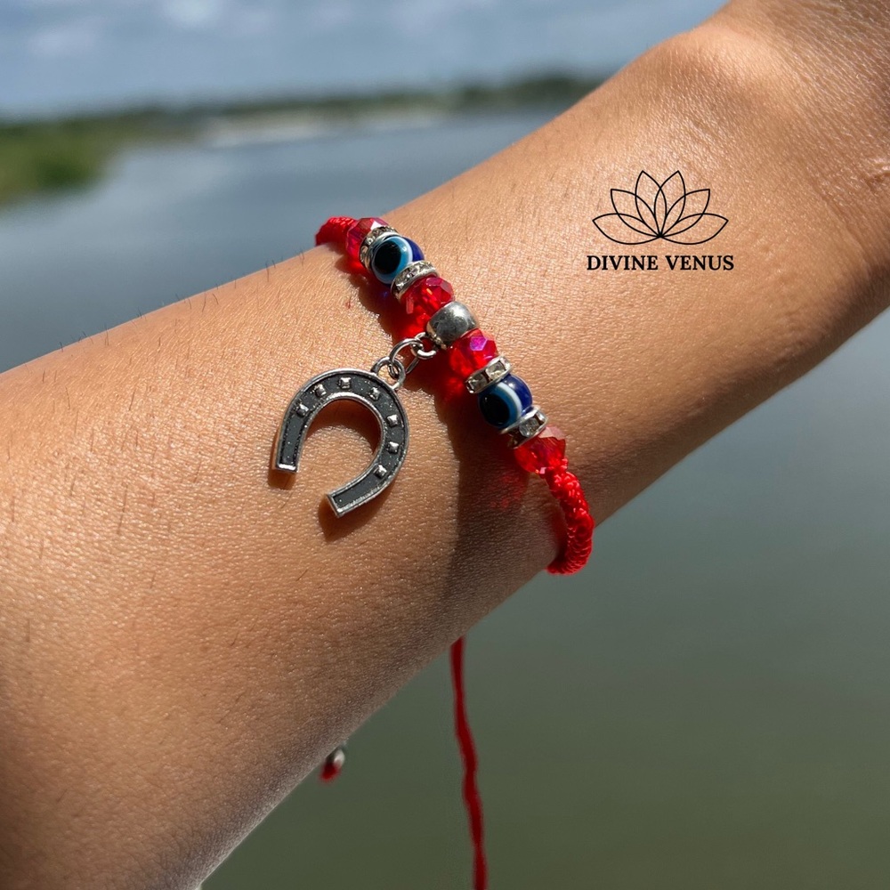 Red Lucky Charm Bracelet - Nazar & Horseshoe - Protect against the Evil Eye 🧿